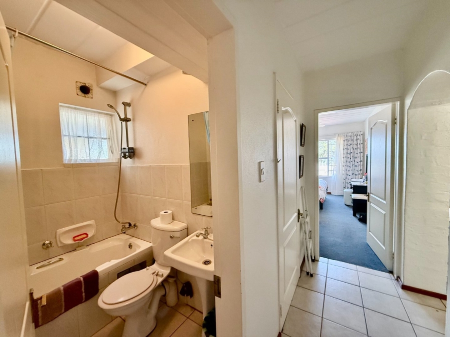2 Bedroom Property for Sale in Caribbean Beach Club North West